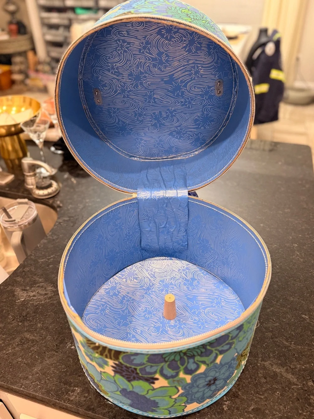 Vintage 60s Flower Power Floral Wig Travel Case Mod Blue Hat Box Storage